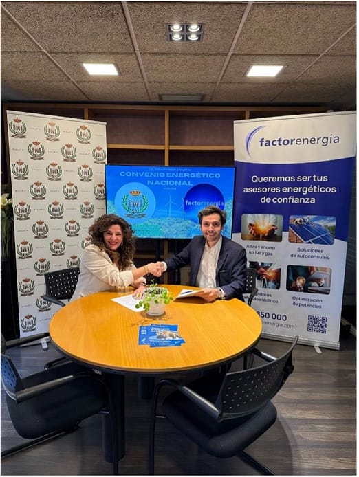 AAFF y Factor Energía sellan el mayor acuerdo energético nacional para las comunidades de propietarios
